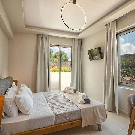 Luxury Zakkallin - With Amazing View Tria Monastiria